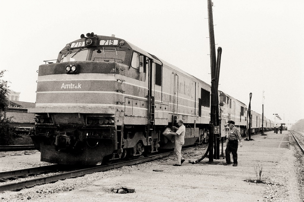 Amtrak 719